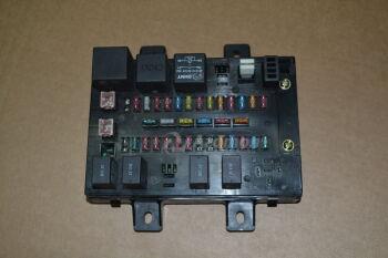 Блок предохранителей салон Аналог (Китай) LBU3722100
