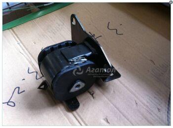 Опора двигателя левая МТ Аналог (Китай) 1064001143