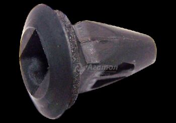 Пистон обивки багажника (ЦС) Оригинал S12-5604111
