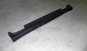 Накладка порога правая (ЦС) Оригинал S18D-5401940