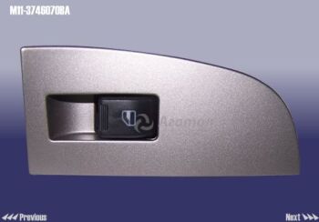 Кнопка стеклоподъемника передняя правая (ЦС) Оригинал M11-3746070BA