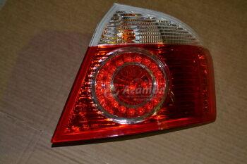 Фонарь правый (на крыле) с 2008г Аналог (Китай) LAX4133400