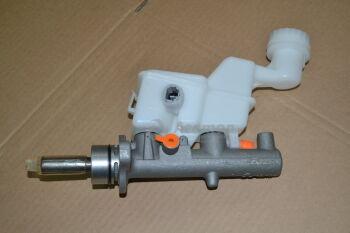 Цилиндр тормозной главный с бачком Аналог (Китай) B3540200